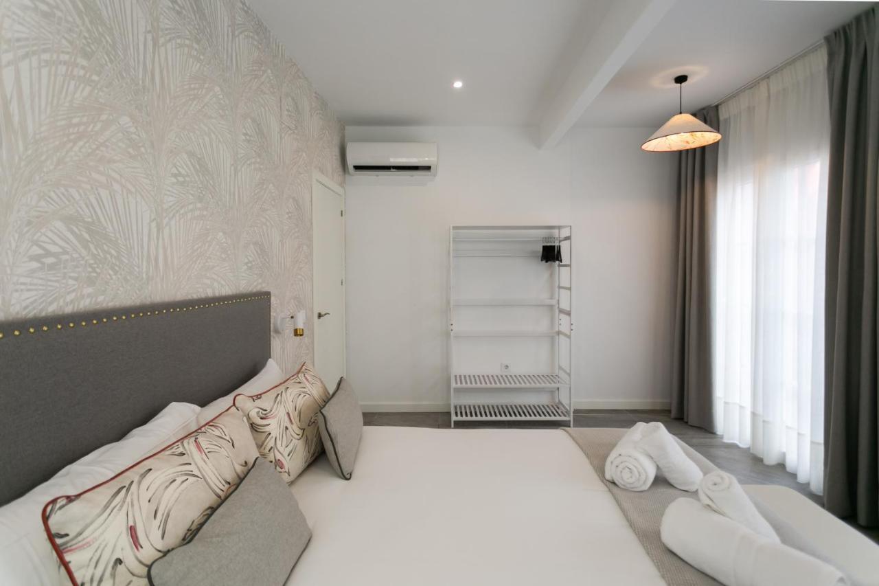 Lujoso Apartamento Con Piscina Compartida 1 Seville Exterior photo