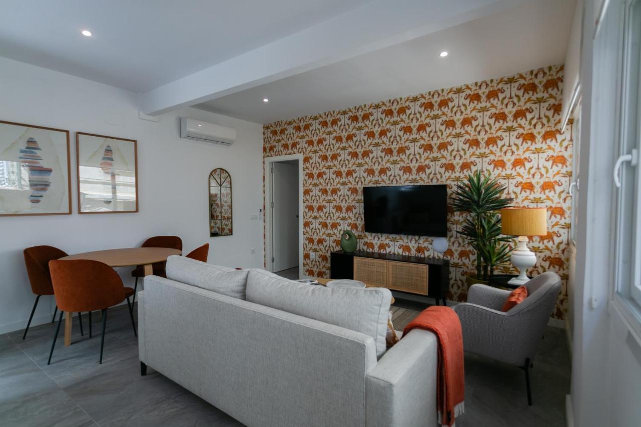 Lujoso Apartamento Con Piscina Compartida 1 Seville Exterior photo