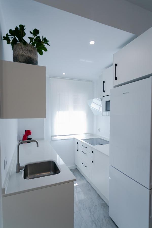 Lujoso Apartamento Con Piscina Compartida 1 Seville Exterior photo